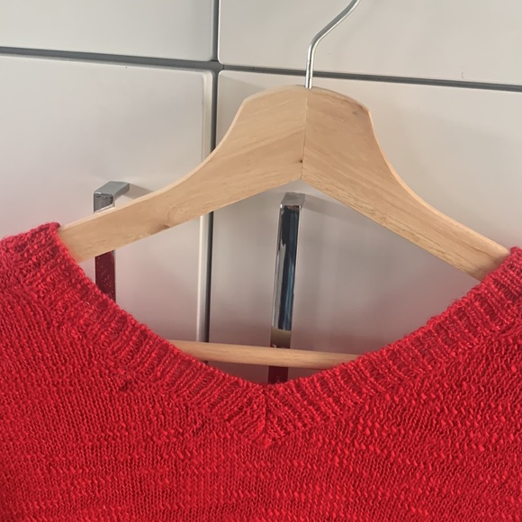 GAP bright red short sleeved sweater - Picture 3 of 5